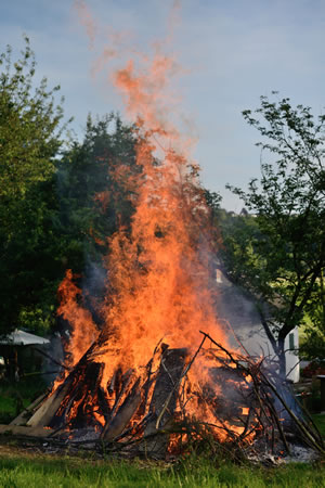 Feuer im Garten